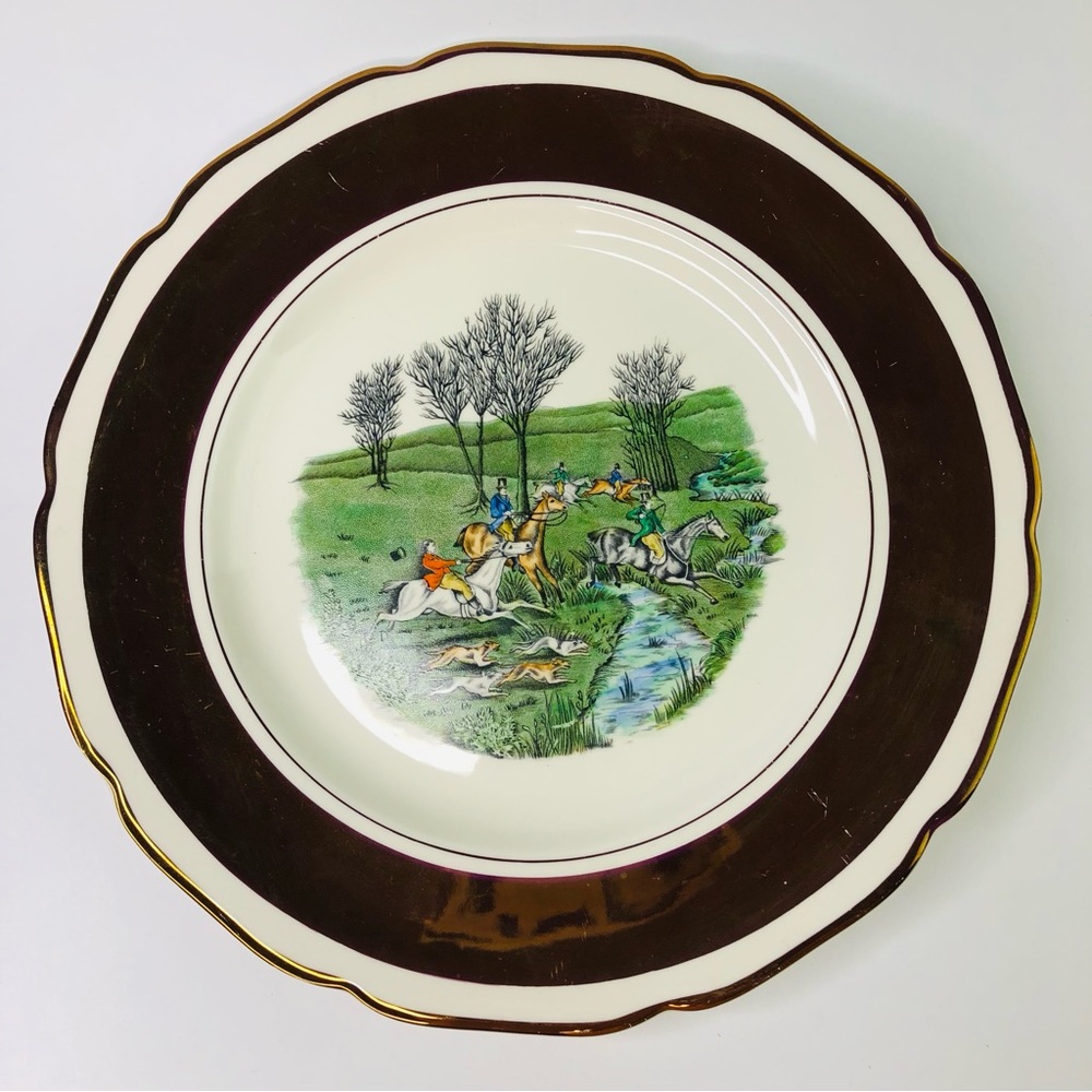 Display Plate Equestrian Hunting by Gray's Pottery England Hunters Horses Dogs